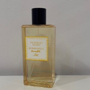 Victoria's Secret Bombshell Amalfi Body Mist - Gold 250 ml
/ 8.4 fl oz NEW